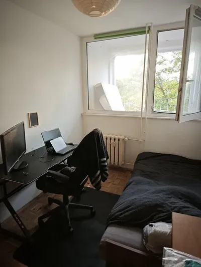 Pokój 8m², 1050zł za całość