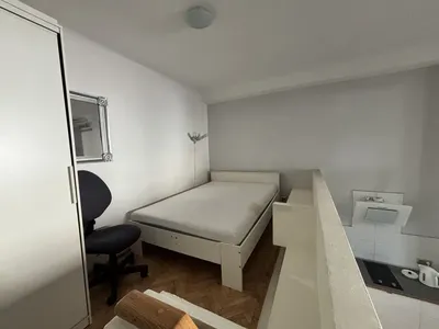 Kawalerka w ścisłym centrum Środmieście - miniatura 4