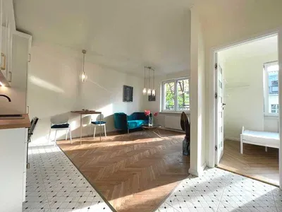 ul. Syrokomli | 2-pokojowe mieszkanie w kamienicy z windą | balkon | WYNAJMĘ - miniatura 3