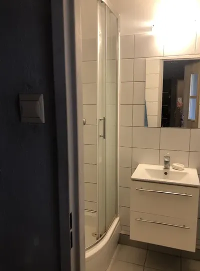 Wynajmę przestronny pokój jednoosobowy w mieszkaniu czteropokojowym - miniatura 5