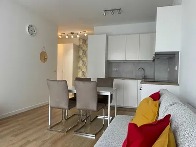 atrakcyjne 3 pokoje w centrum, balkon, winda, garaż, Hercena, bezpośrednio