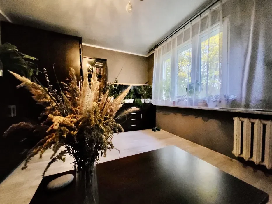 Kawalerka na wynajem 25m2 Katowice - 1/8
