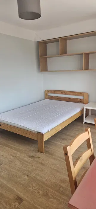 Kawalerka do wynajęcia 23m2 - miniatura 3