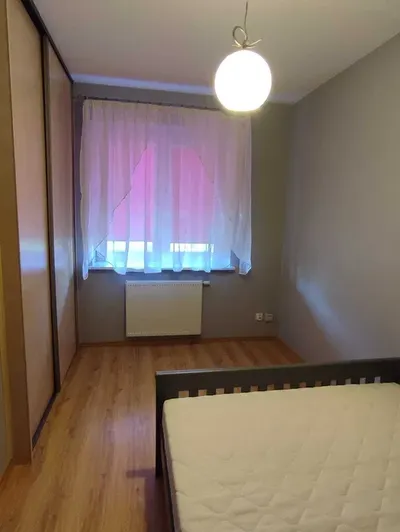 Wynajmę mieszkanie M2 48m 2 piętro umeblowane - miniatura 4