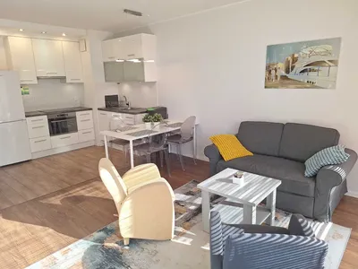 Osiedle Garnizon - 2 pokoje; budynek z portiernią, piwnica, 3 piętro z windą, 45m2 - miniatura 4
