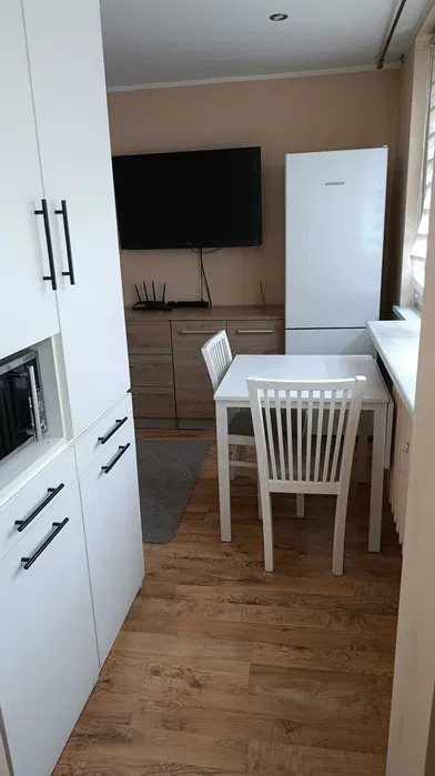 Przytulna kawalerka dla Singielki, Singla lub Pary - miniatura 2