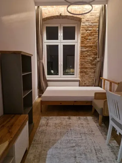 Mieszkanie/pokoje na wynajem/ ul.Miernicza / po remoncie - miniatura 3