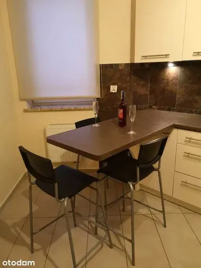 Krasińskiego 36, centrum, ciche miejsce , 2 pokoje niezależne, 37m2, od 1.10.26 - miniatura 2