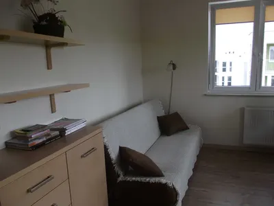 Wynajmę pokój studentce/młodej kobiecie