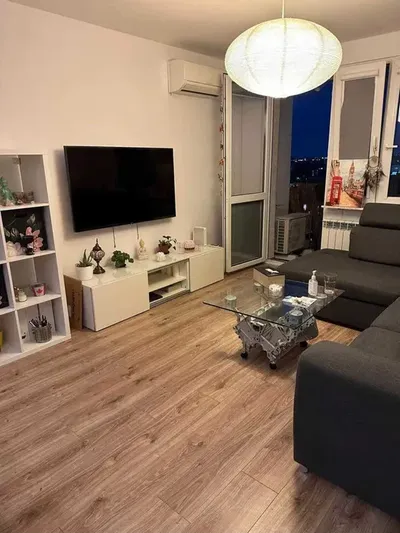 2 pokoje | 44 m² | Mokotów | Metro Wilanowska | Balkon | Parking - miniatura 3