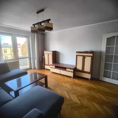 Mieszkanie 51 m² 2 pokoje, kuchnia, balkon, blisko UM - miniatura 2