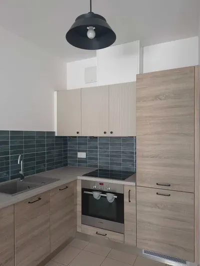 Jasne, świeże 2 pokoje + duży balkon. Garaż i komórka W CENIE, Osiedle Saska - miniatura 2