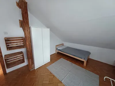 Pokój dla studentki - miniatura 2