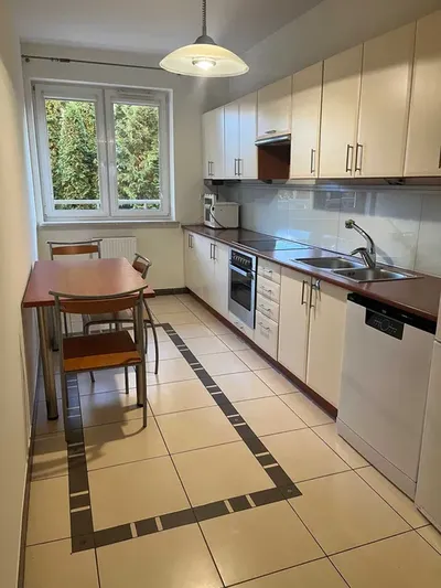 Komfortowe Mieszkanie Kabaty (w cenie czynsz i miejsce parkingowe) - miniatura 2
