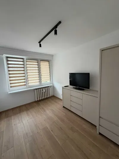 Wynajmę mieszkanie 2 pokojowe Poznań Oś. Oświecenia - miniatura 3