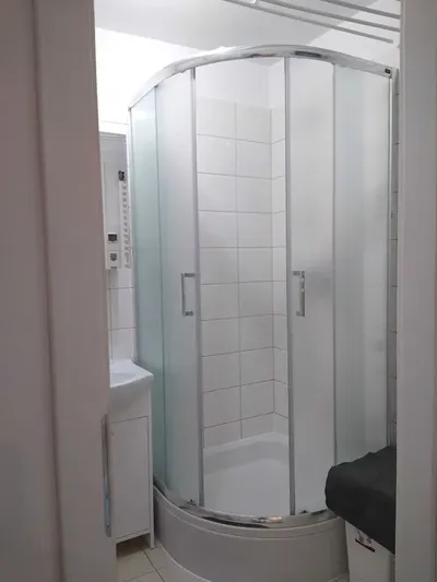 Wynajmę bezpośrednio 25 m, Kraków, okolice ul. Armii Krajowej - miniatura 5