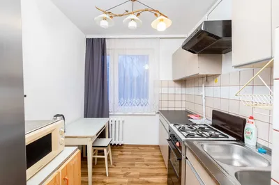 Wynajmę przestronną kawalerkę 37 mkw - z balkonem i oddzielną kuchnią. Bezpośrednio. - miniatura 5
