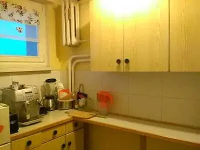 Kawalerka 30m² Rataje 1100 zł - miniatura 4