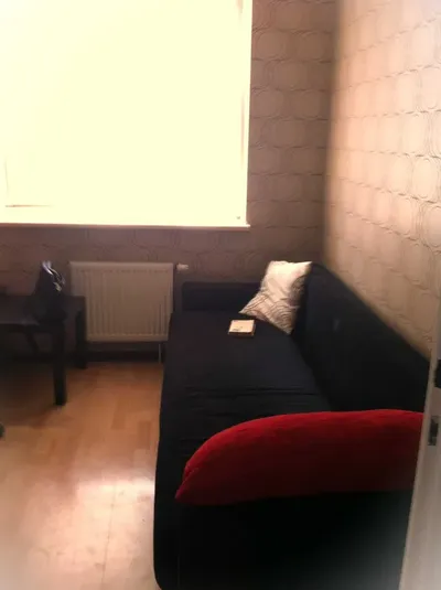 Bardzo ładny pokój do wynajęcia w świetnej lokalizacji. - miniatura 4