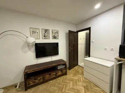 Wynajmę kawalerkę - centrum - miniatura 2