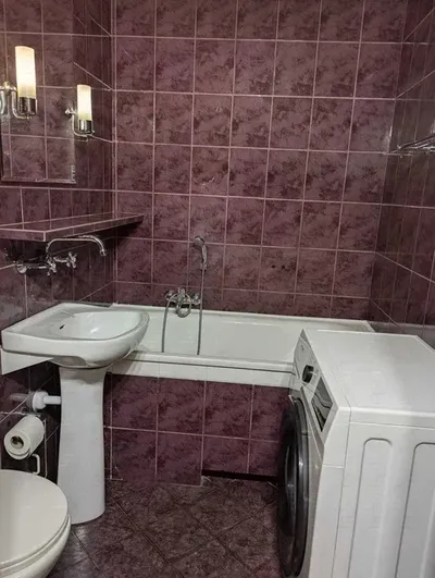 3 -pokojowe mieszkanie po remoncie - Szekspira - 5 min od metra Wawrzyszew, cena z czynszem - miniatura 4