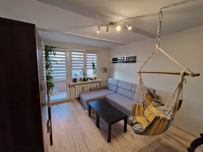 Jerzmanowskiego 34 - 2 pokoje + kuchnia, 10 piętro, pow.40m2 + balkon - od ZARAZ