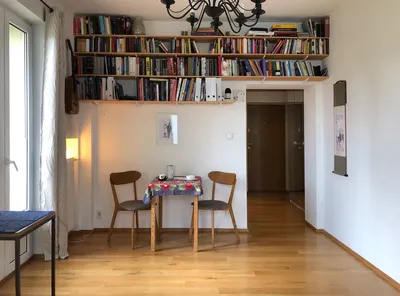 Bright studio apartment 30 m² | 15 min to the city centre // Atrakcyjna kawalerka | 30 m² | 15 min do centrum