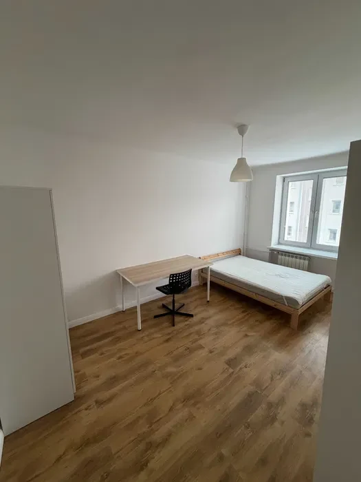 2 Oddzielne Pokoje + Kuchnia Oddzielna, Piwnica, Parking, Metro Młynów - 1/8