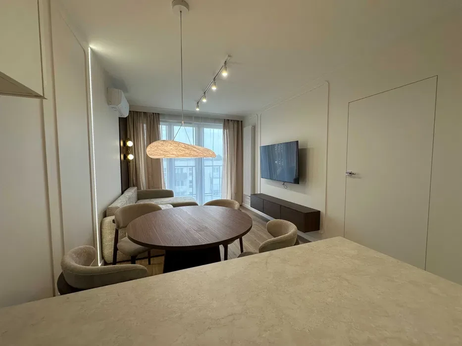 Piękne, świeżo wykończone mieszkanie 45 m² na Bytkowskiej 3.0 - na wynajem ! - 1/8