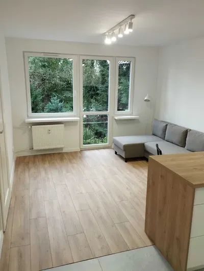 Jasne, przytulne 2-pokojowe mieszkanie 28 m² - miniatura 3