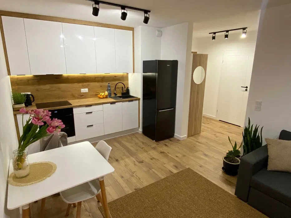 Wynajmę 38 m2/2 pokoje/balkon/garaż/nowe - 1/6