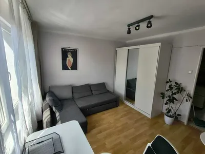 3 pokojowe mieszkanie. Ugorek/Miechowity. Świetna komunikacja, tramwaj.