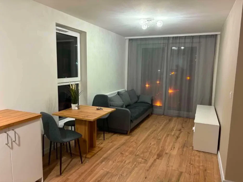 2 pokojowe mieszkanie do wynajęcia - 1/7