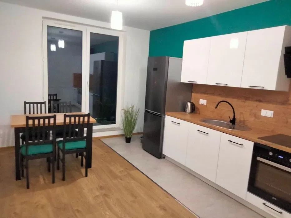 Wynajmę pokój w mieszkaniu 3 pokojowym - 1/8