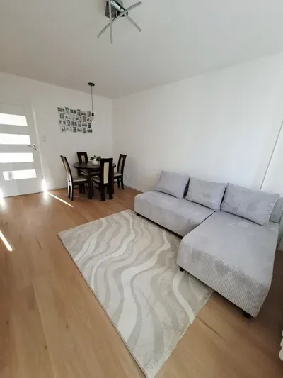 Mokotów, 2 pokojowe mieszkanie z balkonem, 42m2 - miniatura 2
