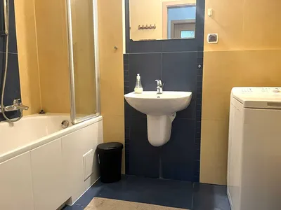 Duże 2 pokojowe Oś. Europejskie parking - miniatura 4