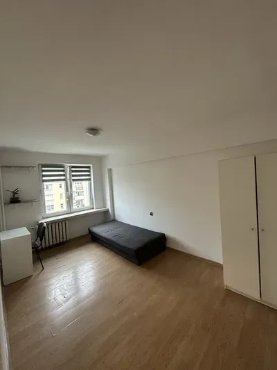 Duży pokój w centrum Warszawy Aleje Jana Pawła II 63