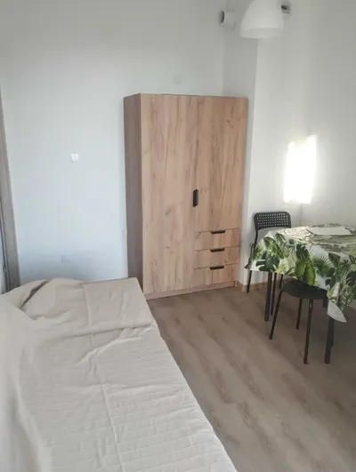 20m kawalerka Solec-Śródmiescie ul.Wilanowska do wynajecia - miniatura 3
