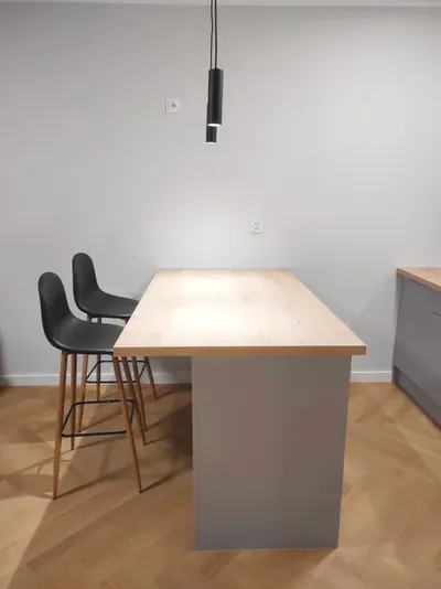 Mieszkanie, kawalerka z balkonem + miejsce postojowe - miniatura 4