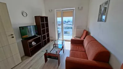 Mieszkanie dwupokojowe na wynajem 33 m2 na Pradze-Południe ul. Żupnicza | Metro Stadion | Duży balkon z widokiem na PKIN | Miejsce parkingowe - miniatura 3