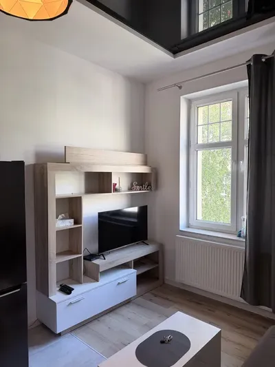 Wynajmę kawalerkę ścisłe centrum 5 minut od dwirca PKP - miniatura 2