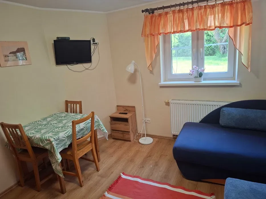 Oferuję pokój z własną łazienką w willi na Kamiennej Górze! - 1/6