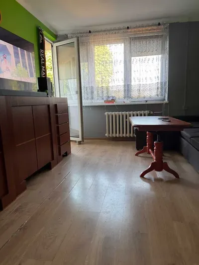 2 pokojowe mieszkanie do wynajęcia w ścisłym centrum - miniatura 3