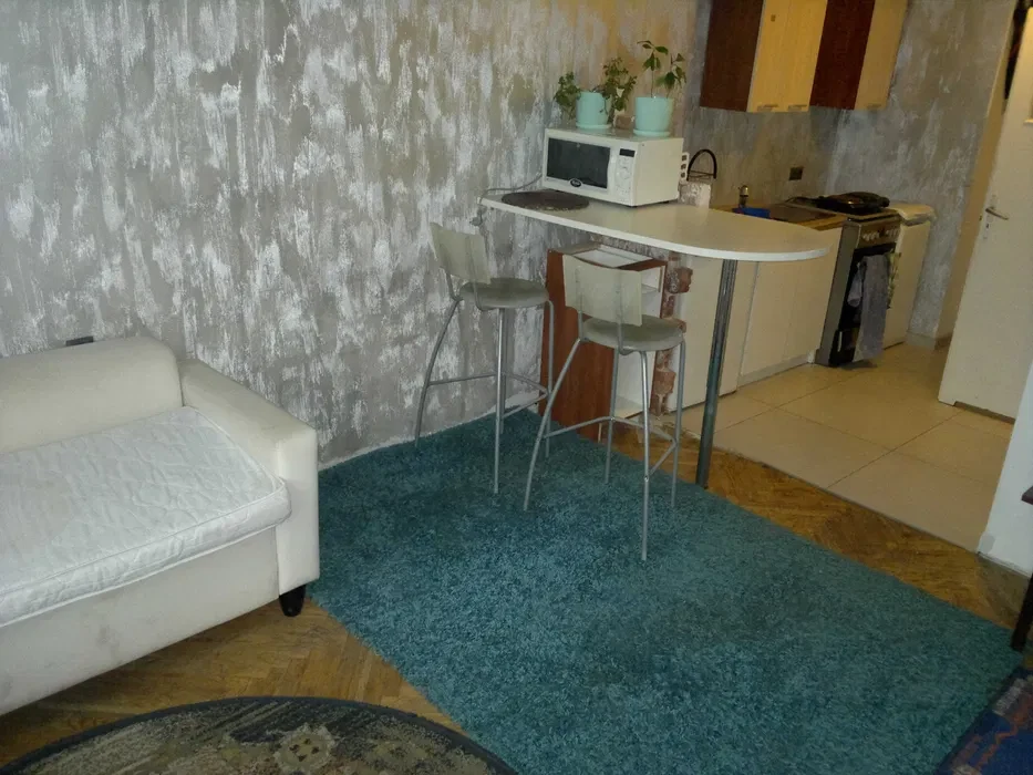 Mieszkanie dwupokojowe ochota przy trasie na lotnisko dla pary lub osoby samotnej bezpośrednio - 1/8