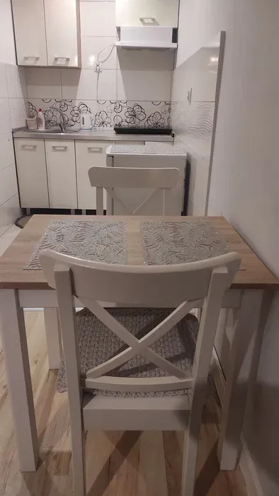 Wynajmę kawalerkę Gdynia przy morzu - miniatura 4