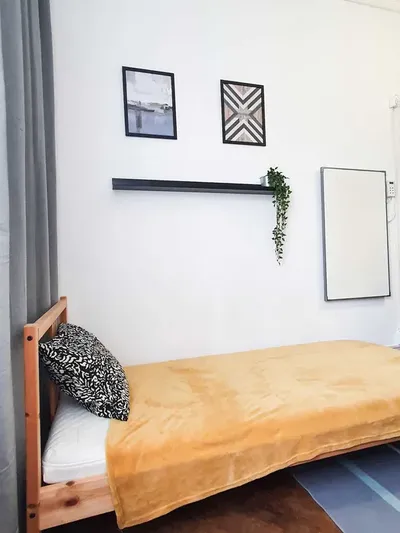Duży pokój jednoosobowy Mieszkanie z balkonem Plac Inwalidów Królewska AGH UKEN UJ - miniatura 3