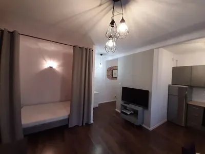 Klimatyczna kawalerka 36m2 na Grochowie - miniatura 3