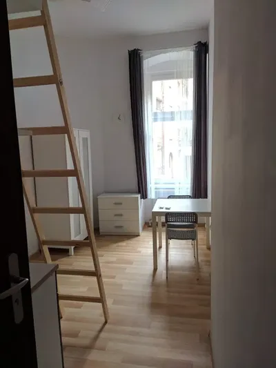Mieszkanie kawalerka w centrum Wrocławia, 1 km PKP, 2 km rynek - miniatura 3