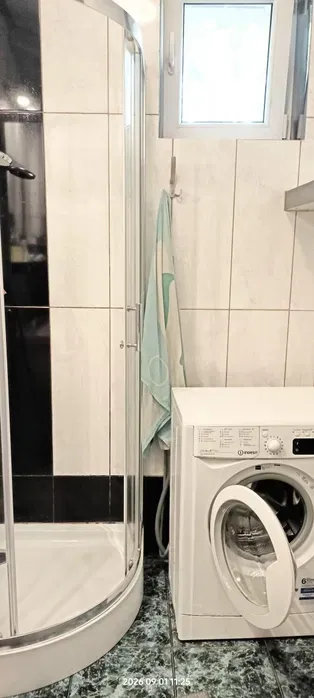 Przytulny pokój dla studentki/ kobiety pracujacej - miniatura 5