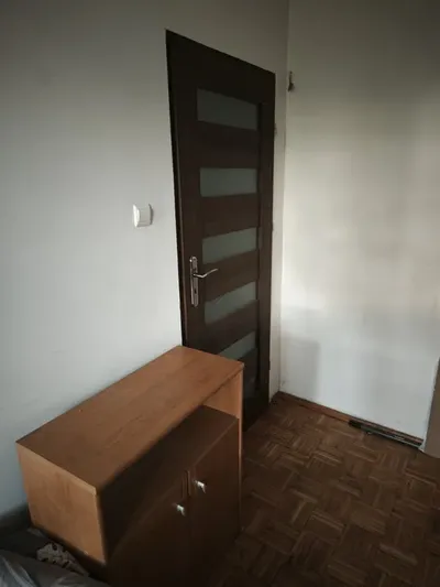 Pokój 8m², 1050zł za całość - miniatura 2